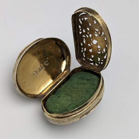 1819 British Antique Sterling Silver Vinaigrette with Sponge John Shaw